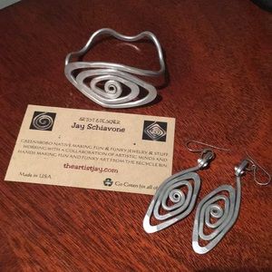 Earnings and Bracelet